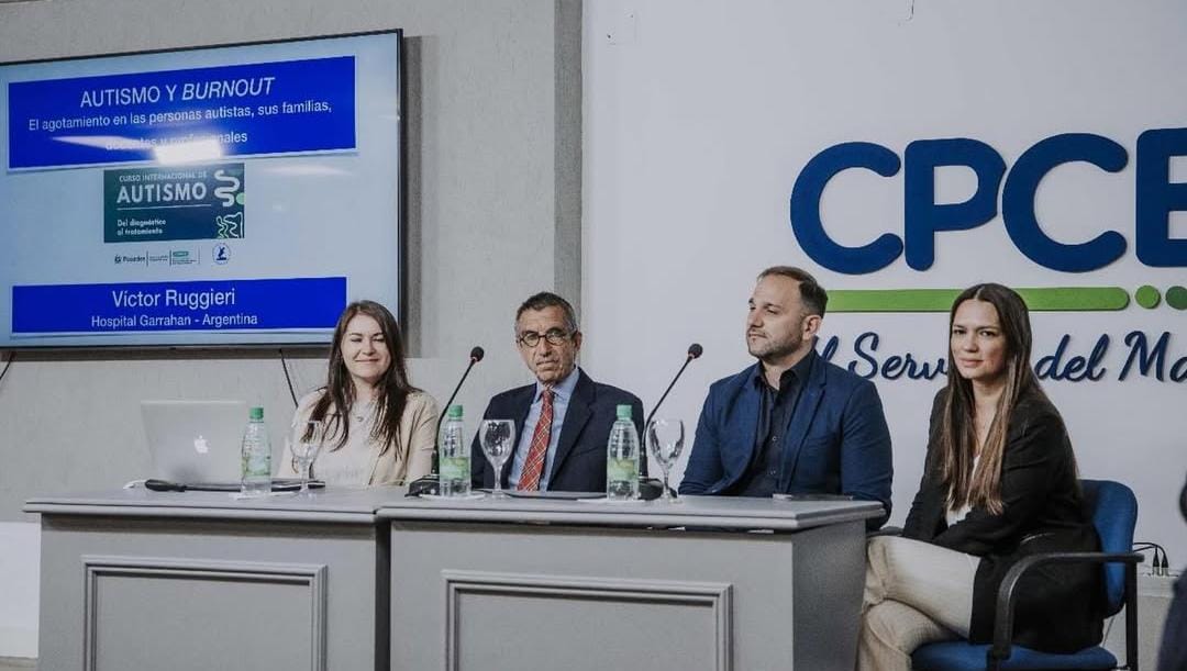 <p>Con más de 200 participantes, comenzó la jornada sobre autismo en Posadas</p>